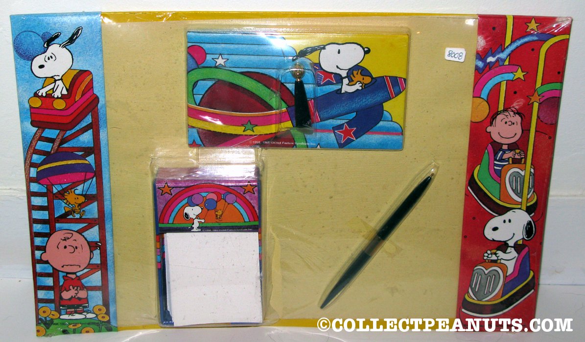 Peanuts Desk Sets & Pieces