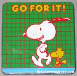 Snoopy & Woodstock Jogging on green grid Tin Colored Pencil Case