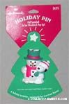 Snoopy building snowman
